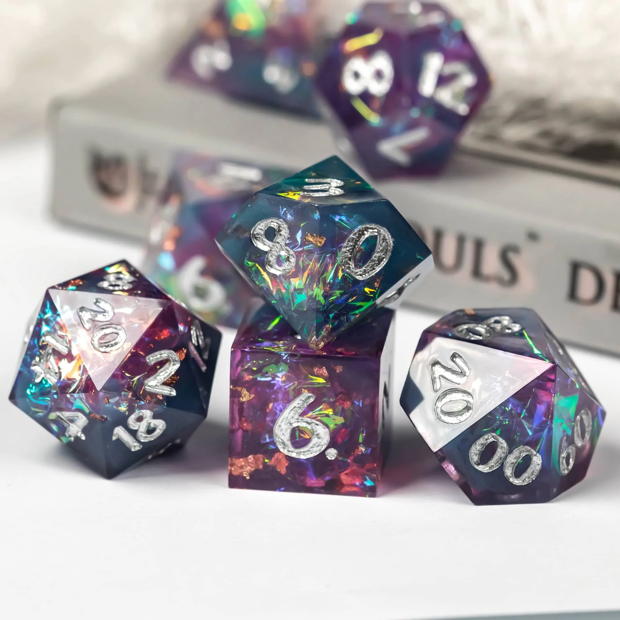 Cusdie Flash Sharp Edges Dice DND Sparkle Wrapper D&D Dice Multiple Colors 7 Polyhedral Dice Set for Role Playing Table Games - The Adventurer's Chest