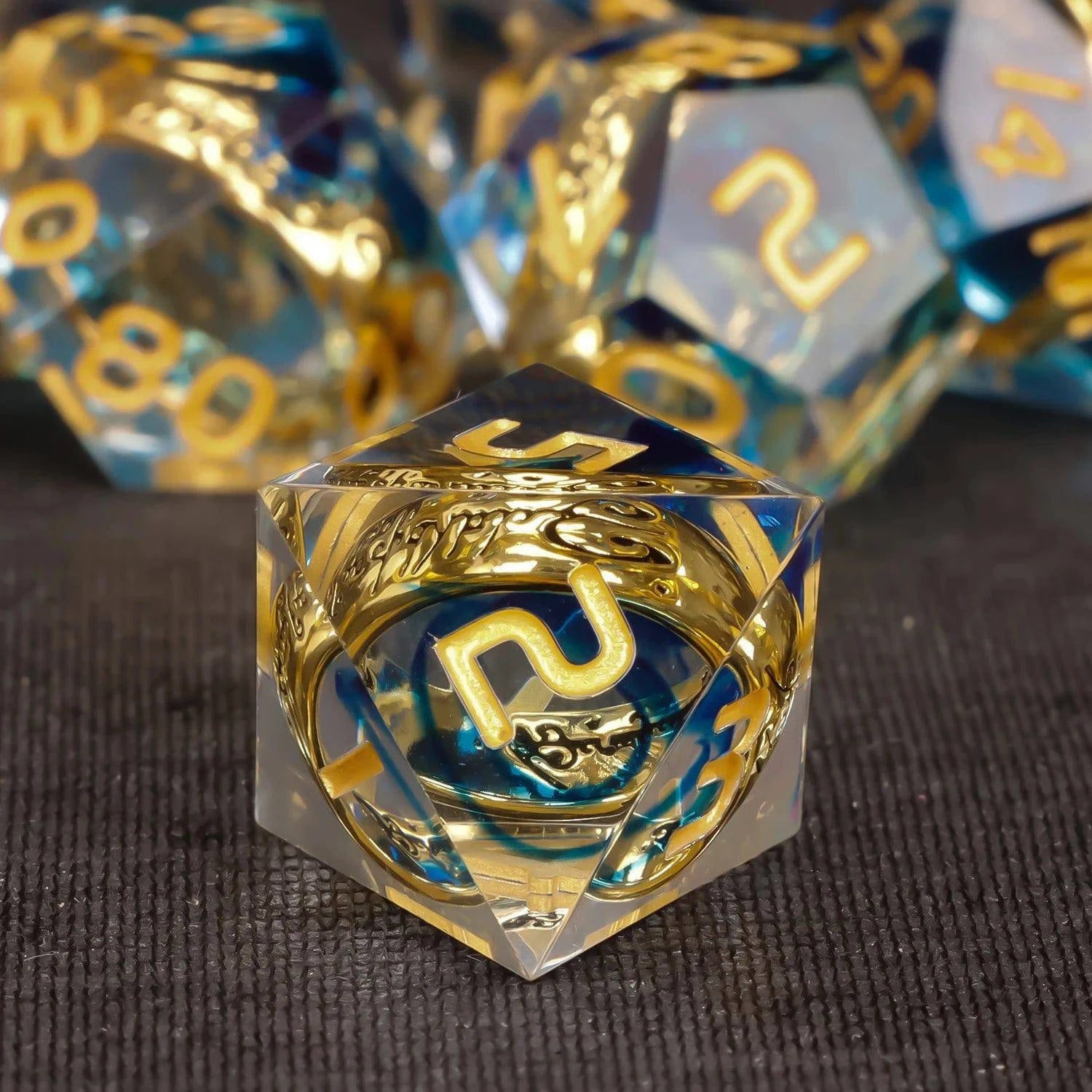 D and D Flowing Sand Sharp Edge Dragon Eye Dnd Resin RPG Polyhedral D&D Dice Set For Dungeon and Dragon Pathfinder Role Playing