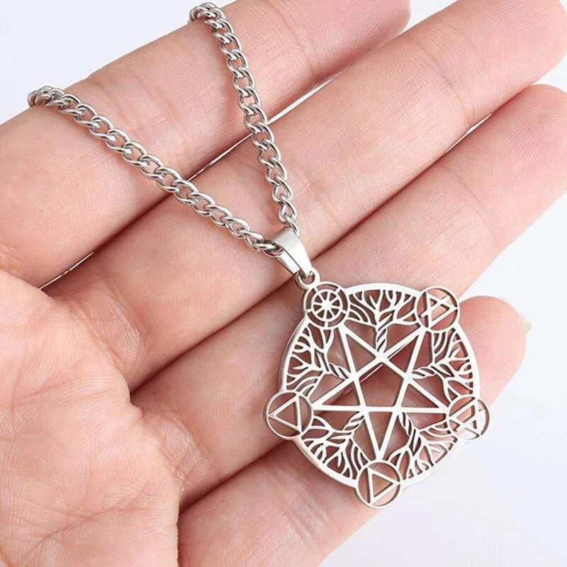 Arcane Pentagram Pendant - Unisex Stainless Steel Amulet of Eternal Mysticism for Adventurers - The Adventurer's Chest