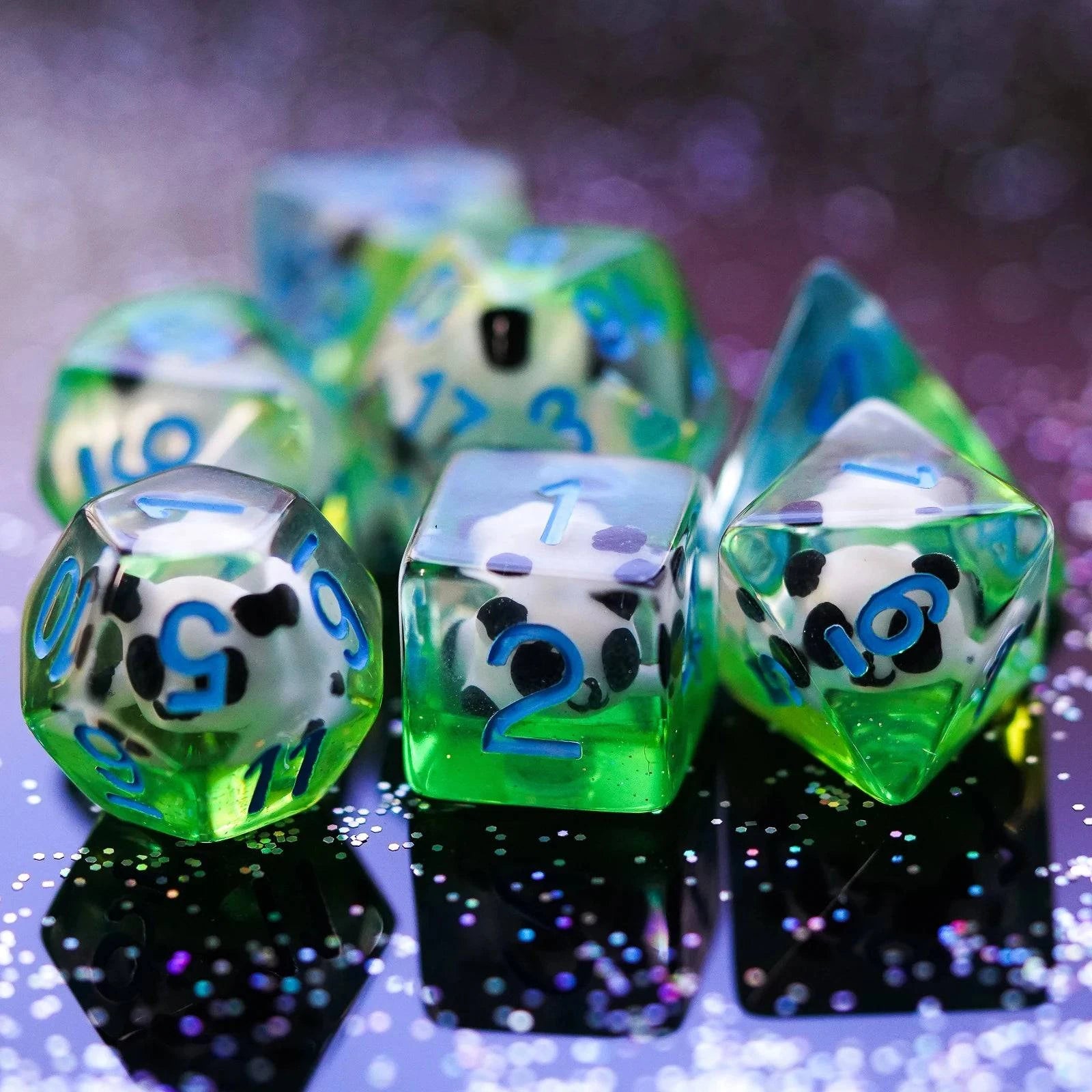 Cusdie Cute Animal DnD Dices Resin Dice Board Game D4 D6 D8 D10 D% D12 D20 Polyhedral Dice Set for Role Playing Table Games - The Adventurer's Chest