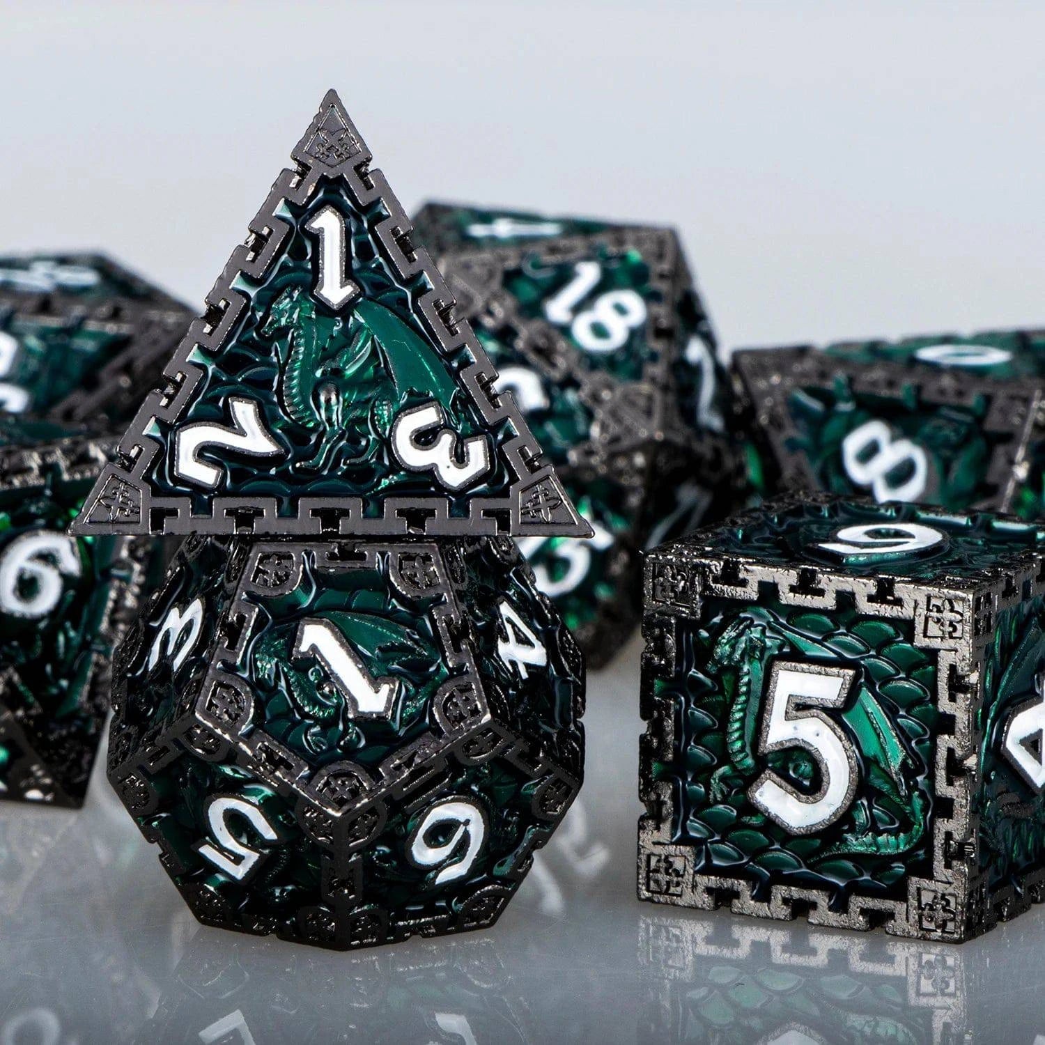 D&D Dungeon and Dragon DND D20 Dice Set Role Playing Game Metal Polyhedral Dice Set for RPG Board Games D20 D12 D10 D8 D6 D4 - The Adventurer's Chest