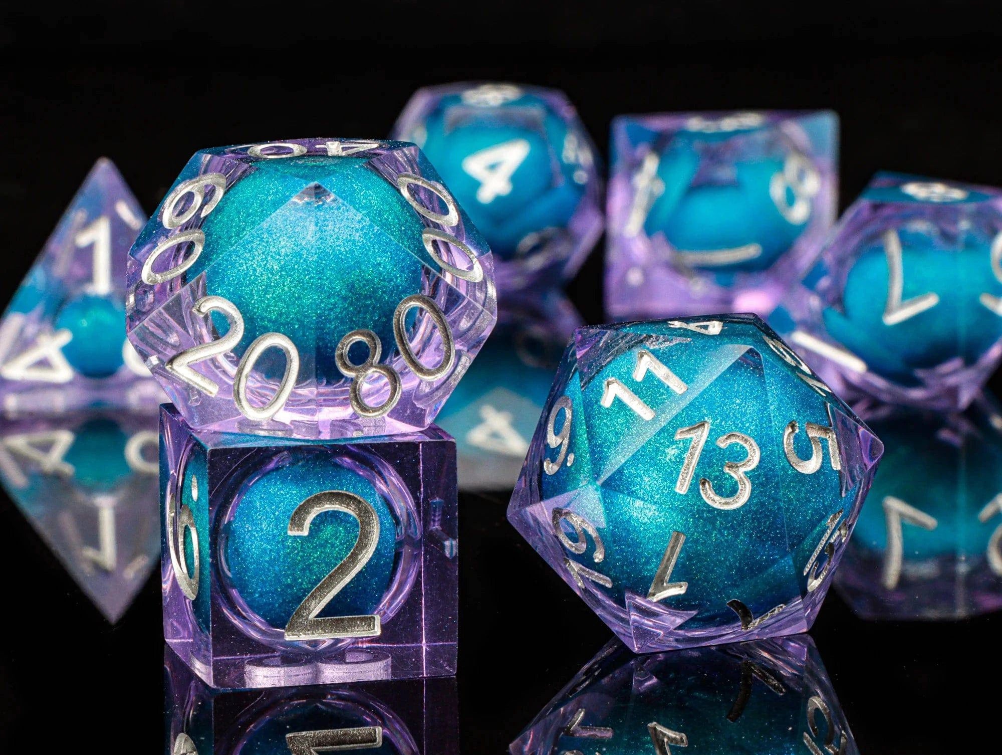 7 Dice Set Dnd Resin Dice For Dungeons and DragonsResin sharp edge dice Liquid Core D&D Polyhedral Dice Gift - The Adventurer's Chest