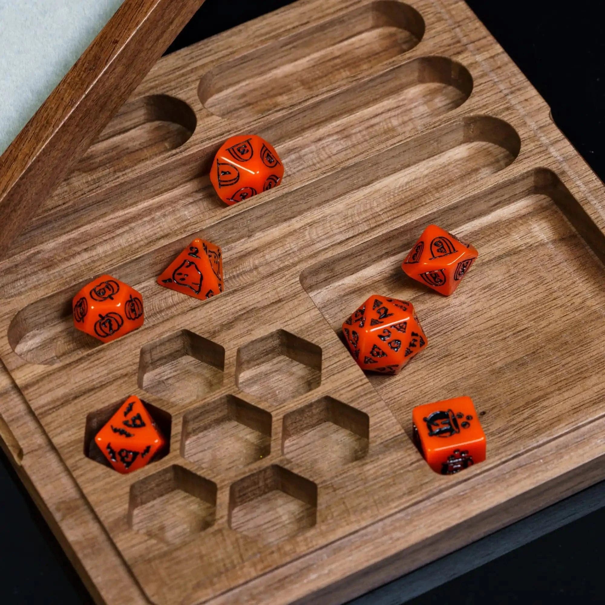 CRITALLIC-Halloween Dice Set, Pumpkin Bat Ghost, Polyhedral D&D Dice for Role Playing Game, D4-D20 Festival Gift, New, 7Pcs - The Adventurer's Chest