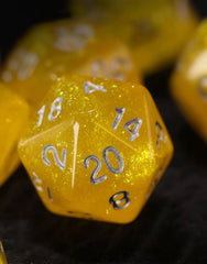 7Pcs/Set Yellow Starry Sky Dice D&D COC Dice D4 D6 D8 D10 D% D12 D20 Table Games DND RPG Dice Set - The Adventurer's Chest