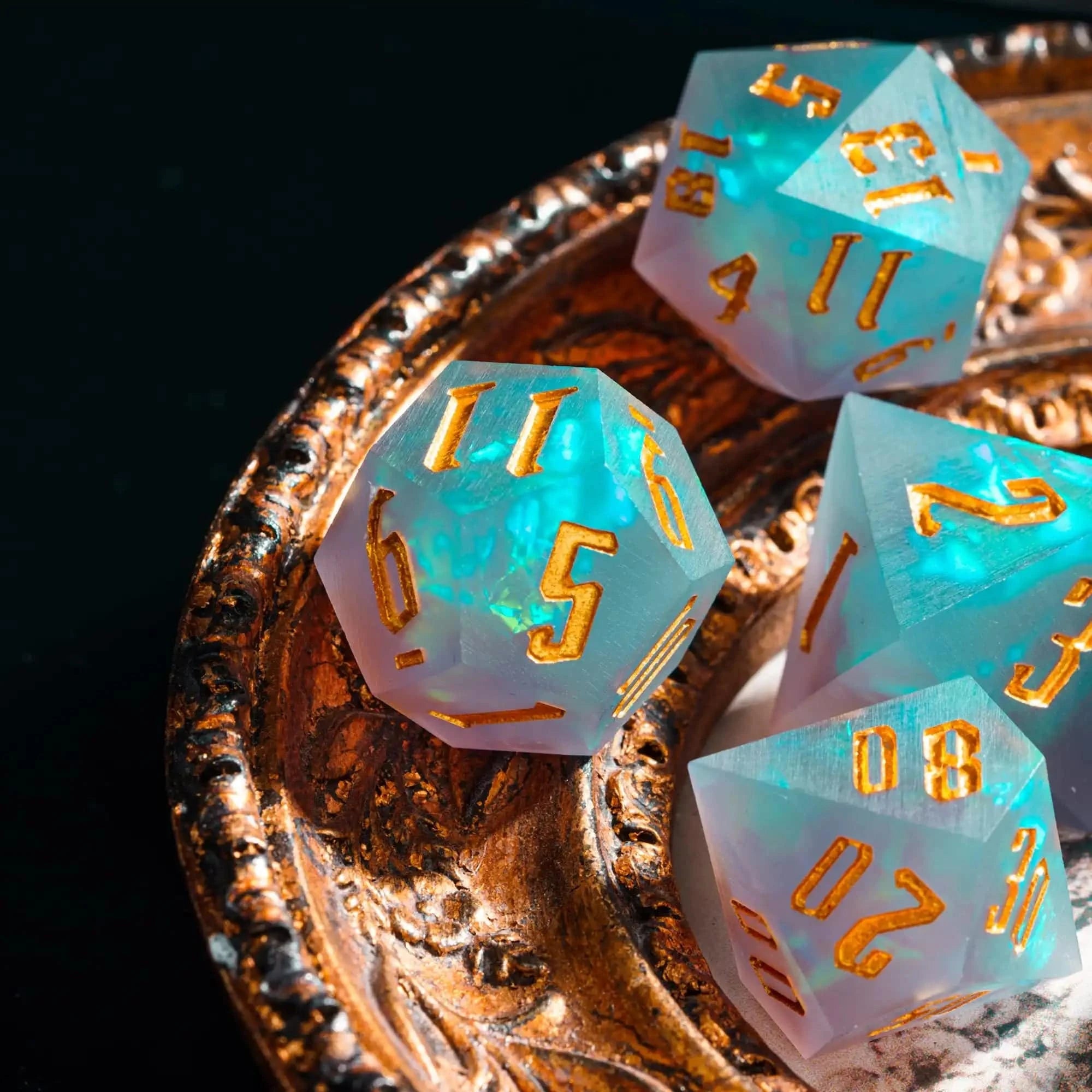 CRITALLIC-Frost Sharp Edges Dice,7Pcs D & D Dice with Unique D4, Handcrafted Polyhedral Dice Set, Role Playing Game, Pathfinder - The Adventurer's Chest