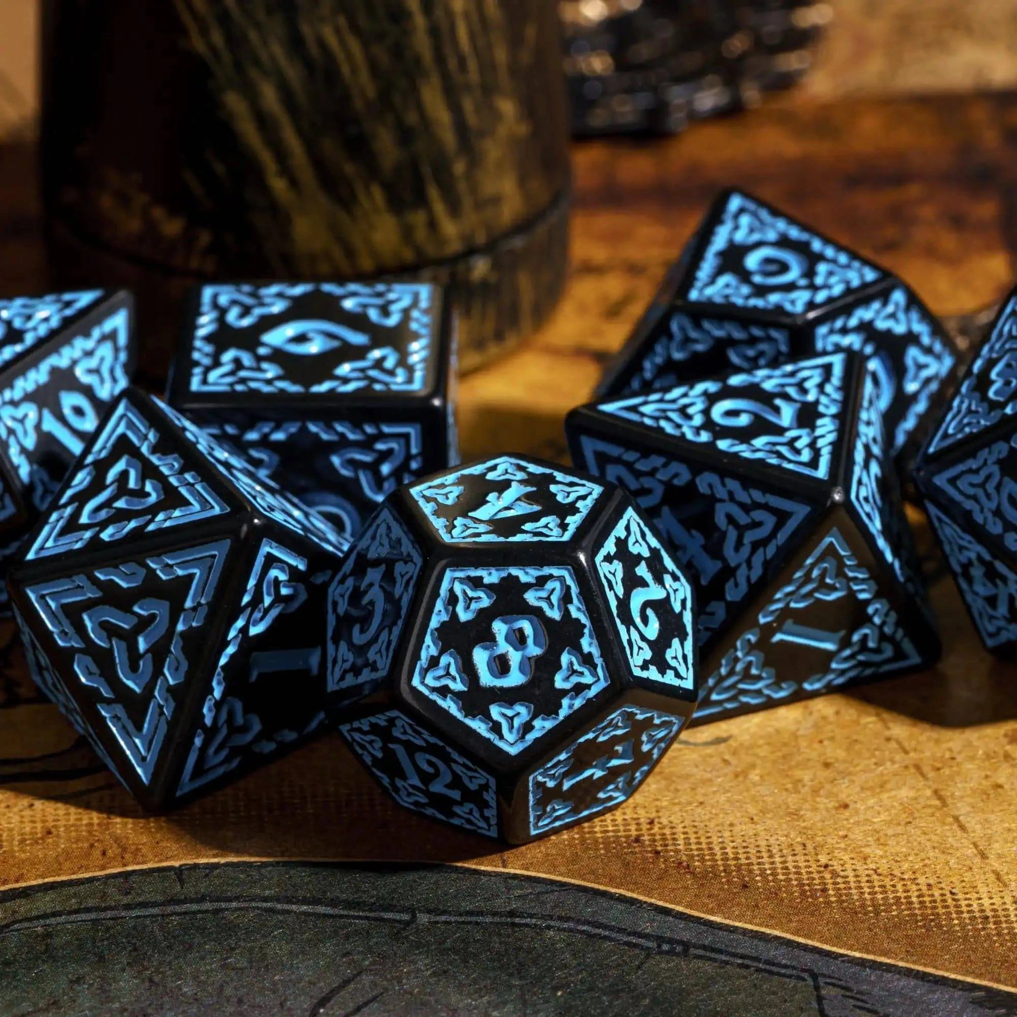 DND Celtic Knot Dice with Unique D4 7Pcs/Set New Pattern D4- D20 Polyhedral Dice for Role Playing Board Game D&D Tabletop Games - The Adventurer's Chest