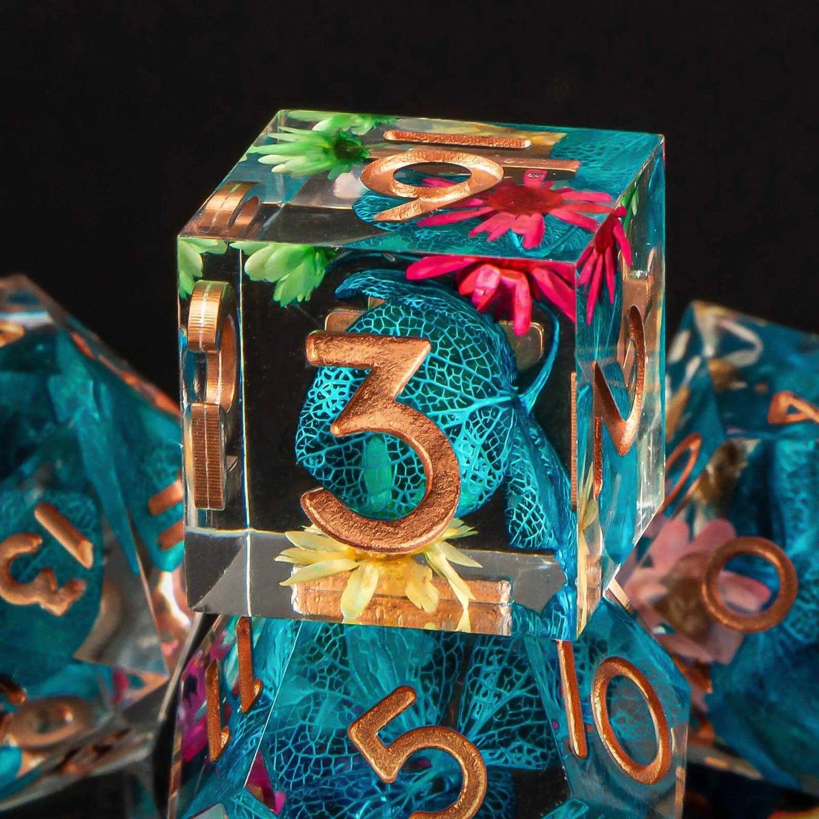 DnD Sharp Egde Flower Resin Dice, Polyhedral Dice Set, Handmade Sharp Edge Dice for Dungeons and Dragons, d and d dice, Dice Set - The Adventurer's Chest