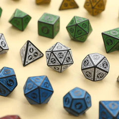 7Pcs/Set Polyhedral Antique Carved Pattern Dice D4 D6 D8 D10 D% D12 D20 DND RPG Digital Table Game - The Adventurer's Chest