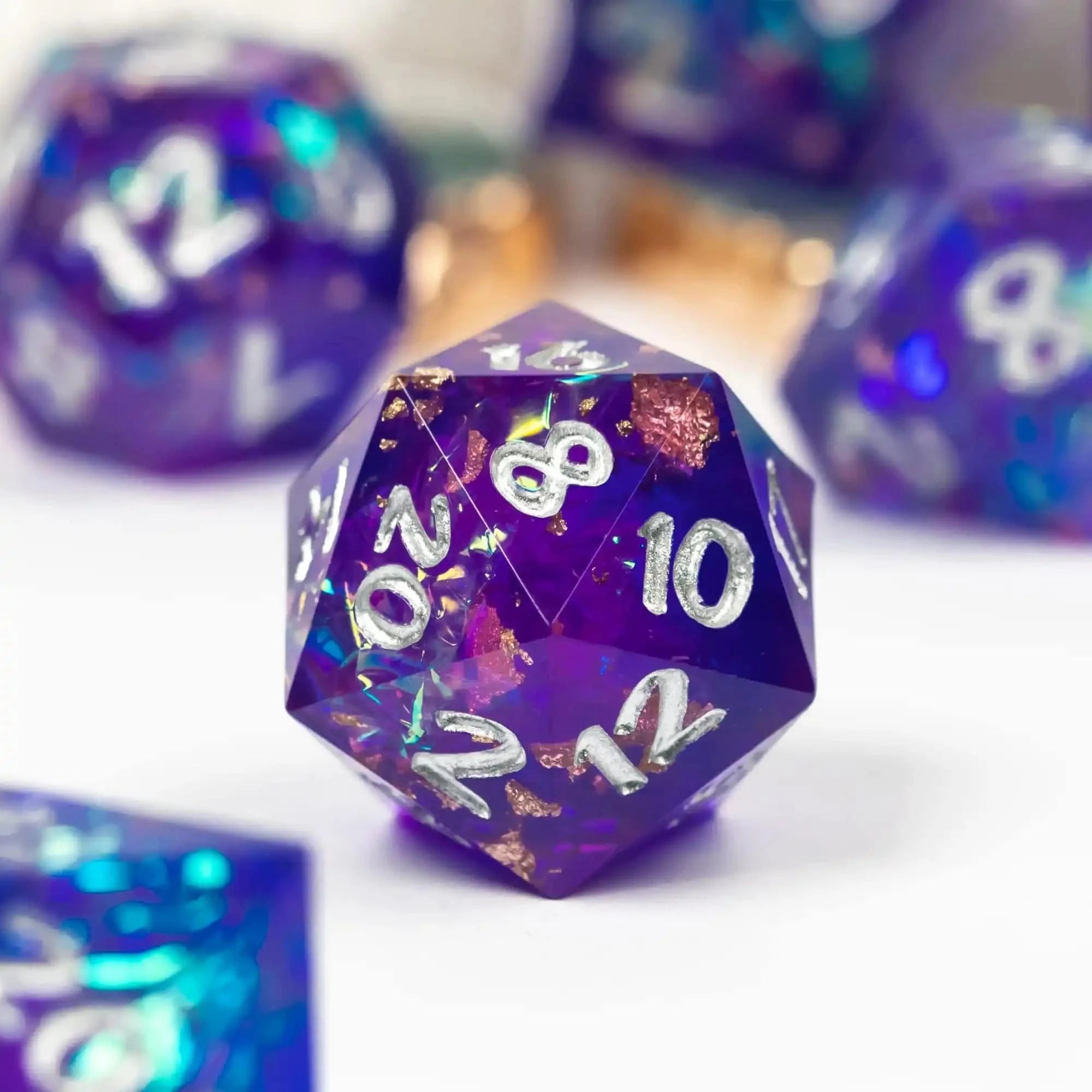 Cusdie Flash Sharp Edges Dice DND Sparkle Wrapper D&D Dice Multiple Colors 7 Polyhedral Dice Set for Role Playing Table Games - The Adventurer's Chest